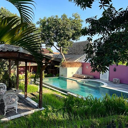 Guesthouse Mooz Canggu Extérieur photo